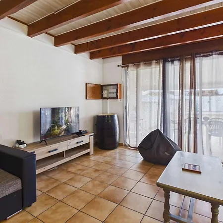 Confortable 3 Pieces, 6 Pers, Terrasse Et Parking Prive - Fr-1-326-411 Villa