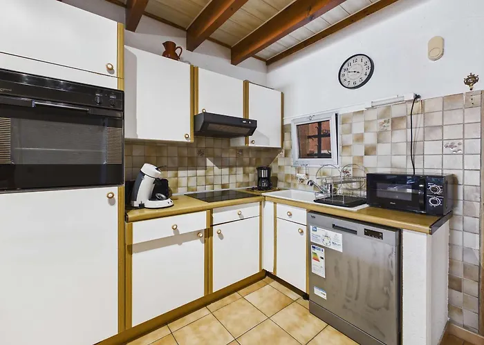 Confortable 3 Pieces, 6 Pers, Terrasse Et Parking Prive - Fr-1-326-411 *
