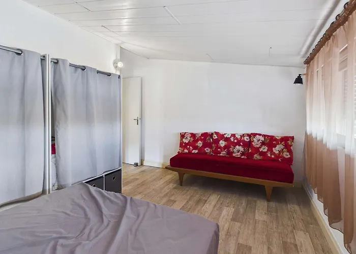 Villa Confortable 3 Pieces, 6 Pers, Terrasse Et Parking Prive - Fr-1-326-411 *